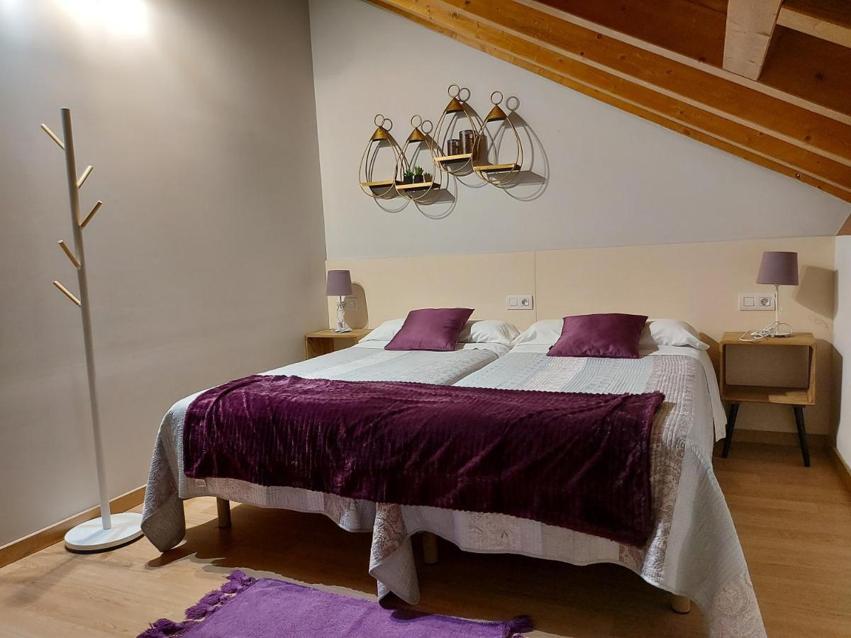 Ultreia Hotell Portomarin Eksteriør bilde